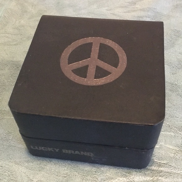 Lucky Brand Peace/Love Watch NEW UniSex adjustable a Beautiful & hip Timepiece. - Picture 7 of 8